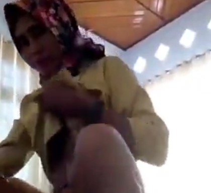 New Viral Digoyang Tante Hijab Kenal Di Instagram Yandex Indonesia Terbaru Top Trending Global 2025