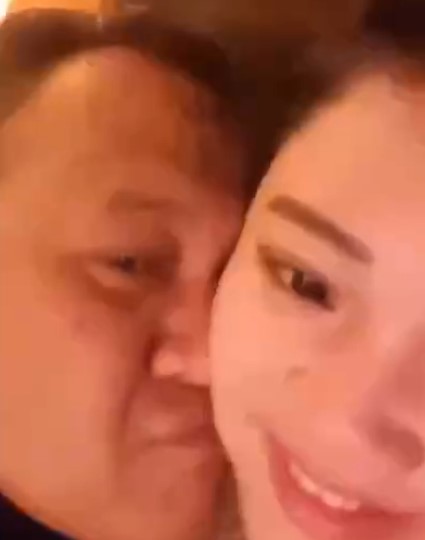 Mahasiswi Montok Abg Cantik Jadi Simpanan Om Gadun Dikasih Apartemen