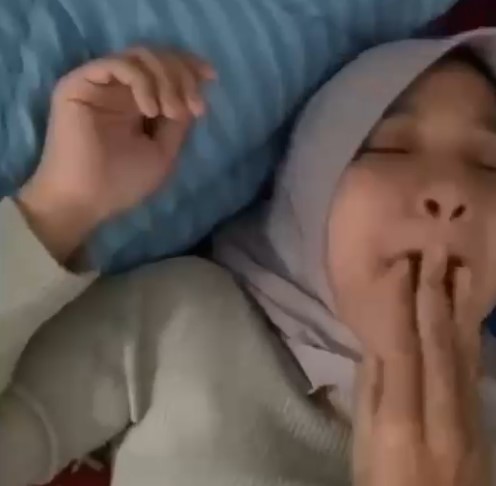 New Viral ABG Jilbab Indo Ukhti Zalva Tutorial Wiwik Ulekan Ganas Trending Global Indonesia 2025