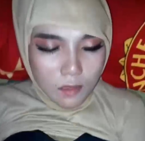 Viral Mahasiswi Ukhti Nisa Hijab Iclik Sampe Tiga Kali Ganti Sprei