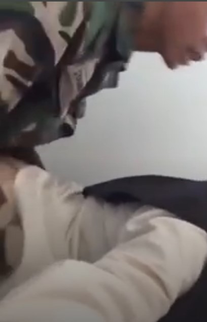 Top Video Viral ABG Jilbab Dan Abdi Negara Kiw Kiw MCK Umum Viral DJ Panda Global Trending