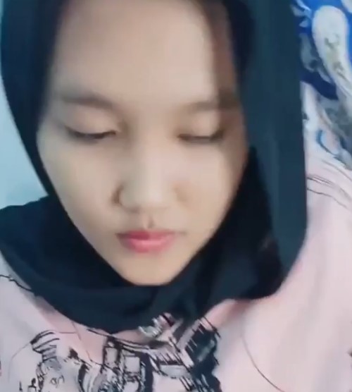 Suami Bekerja Istri Solehah Ditinggal Sendirian Tetangga Diam Diam Nemenin Tidur