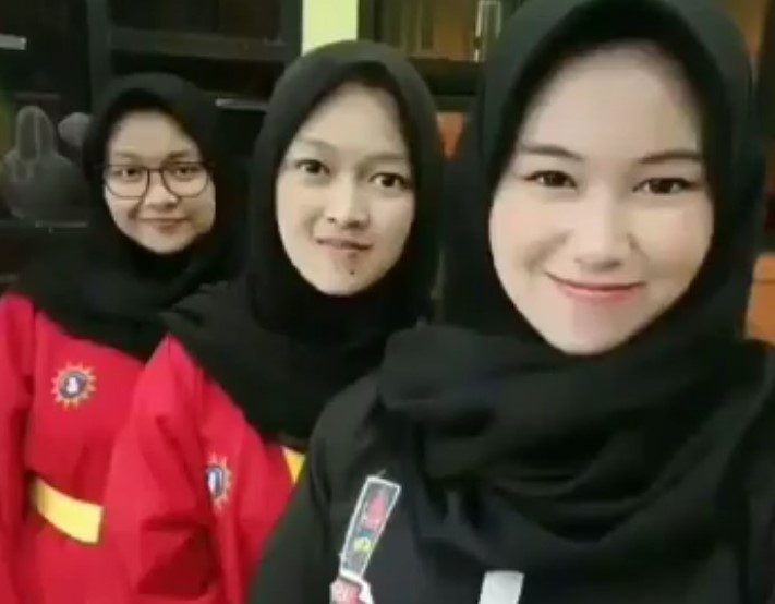 ABG Viral SMA 2025: Hijab Video Top 7 Gadis Indo Atlet Silat Jilbab Paling Berani Meronta Terbukti Wiwik Pelatih Bikin Geger Dunia Maya
