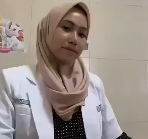 Ibu Dokter Hijab Ikut Seminar Di Puncak Bareng Direktur Rumah Sakit Viral