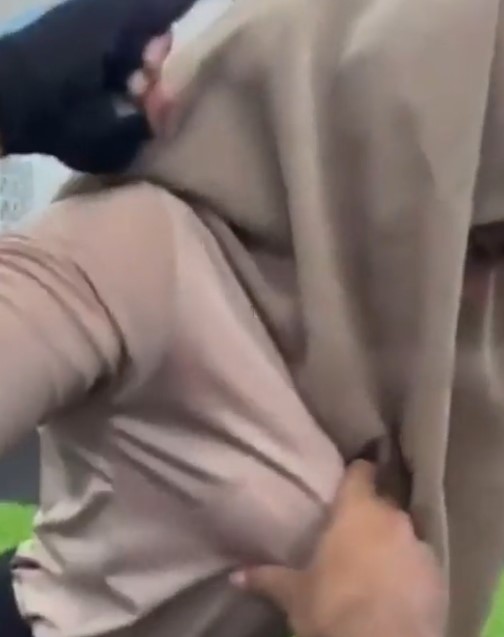 Ukhti Jilbab Sudah Menikah Masih Suka Iclik Bareng Mantan Di Tempat Gym