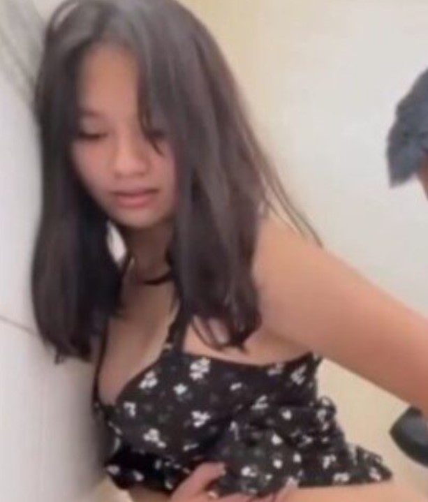 Abg Indo Viral Terbaru 2025 Ade Ketagihan Dengan Paha Slebew Kk Iclik Di Toilet New Top Trending